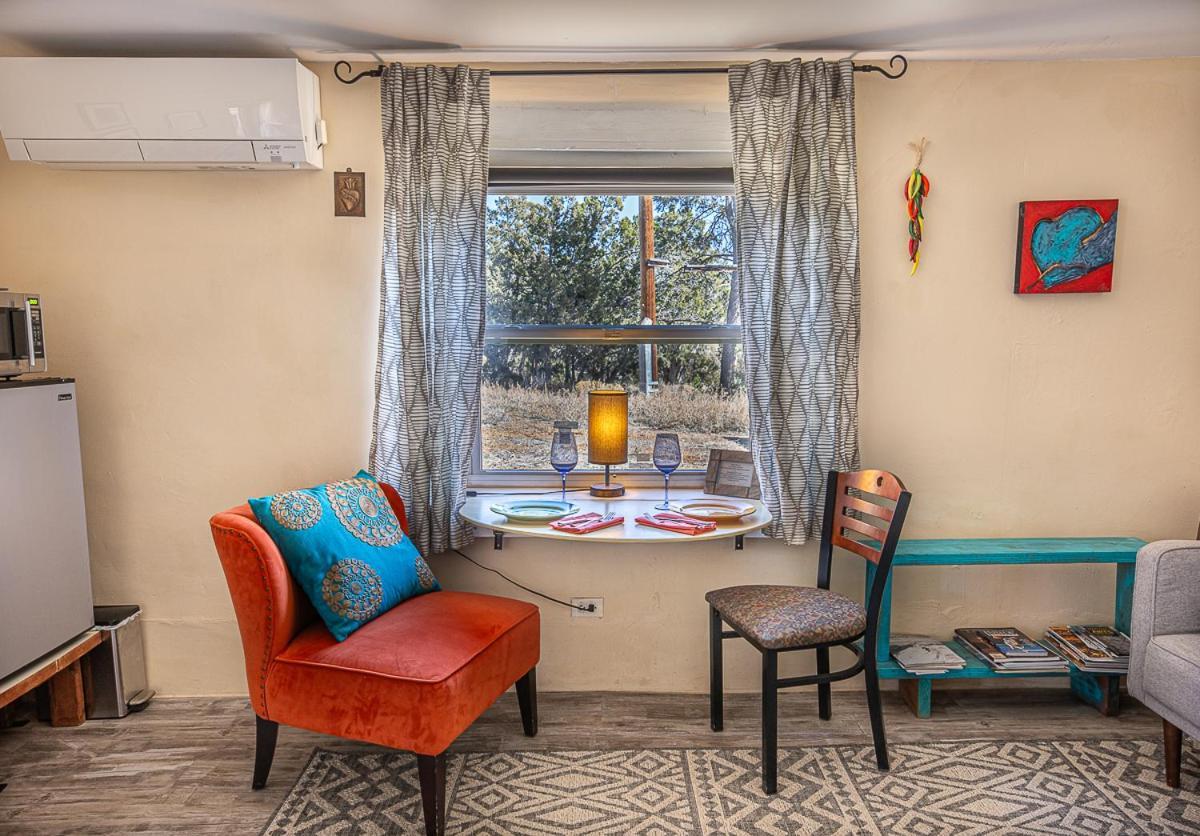 Bed and Breakfast Pet Friendly Pinon Heaven Canada de los Alamos Zewnętrze zdjęcie